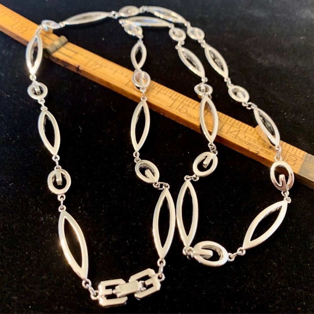 Givenchy Vintage Posh & Stylishly Fashionable Silver Necklace